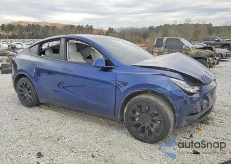 2022 Tesla Model Y z USA, uszkodzony, nr VIN 7SAYGDEE3NF309953